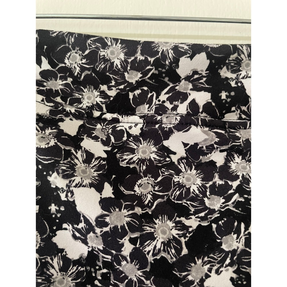 Tranquility by Colorado Clothing Floral Skort Black White Active Skirt XL - Picture 2 of 9